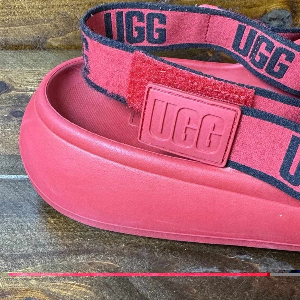UGG Sport Yeah Slide Men's Size 11 US Samba Red Slingback Sandal‎ Waterproof